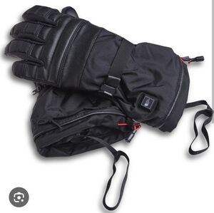*NEW* North Face Heated Gloves with Charger